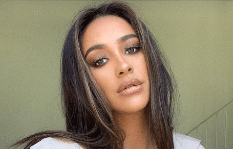 Shay Mitchell : jeune maman et vivement critiquée, elle répond aux haters