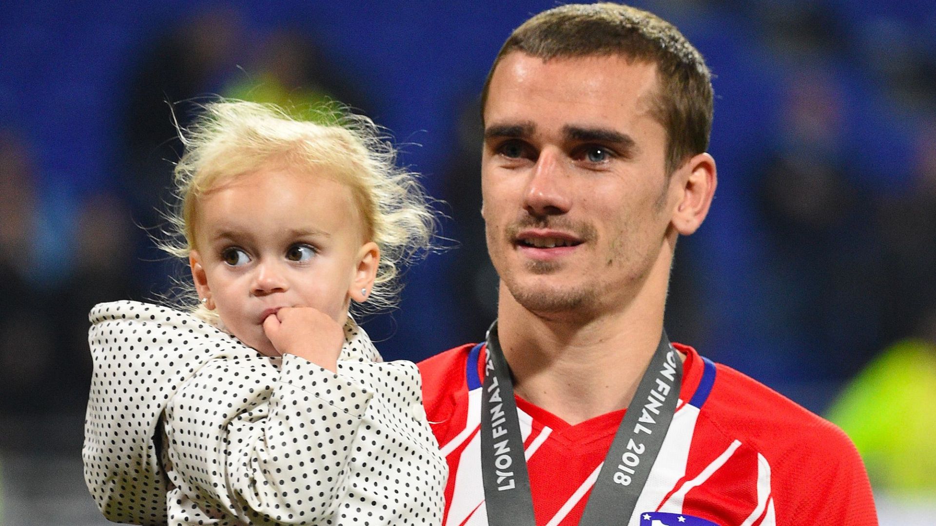 Antoine Griezmann : il explique pourquoi ses 3 enfants sont nés le même jour à des années différentes