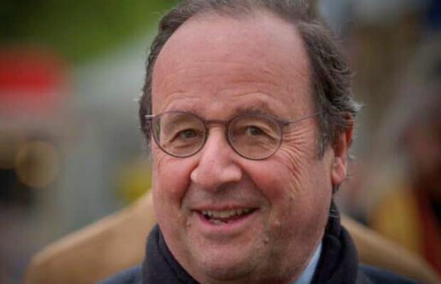 François Hollande : il boit une bière d’un seul coup et la vidéo devient virale