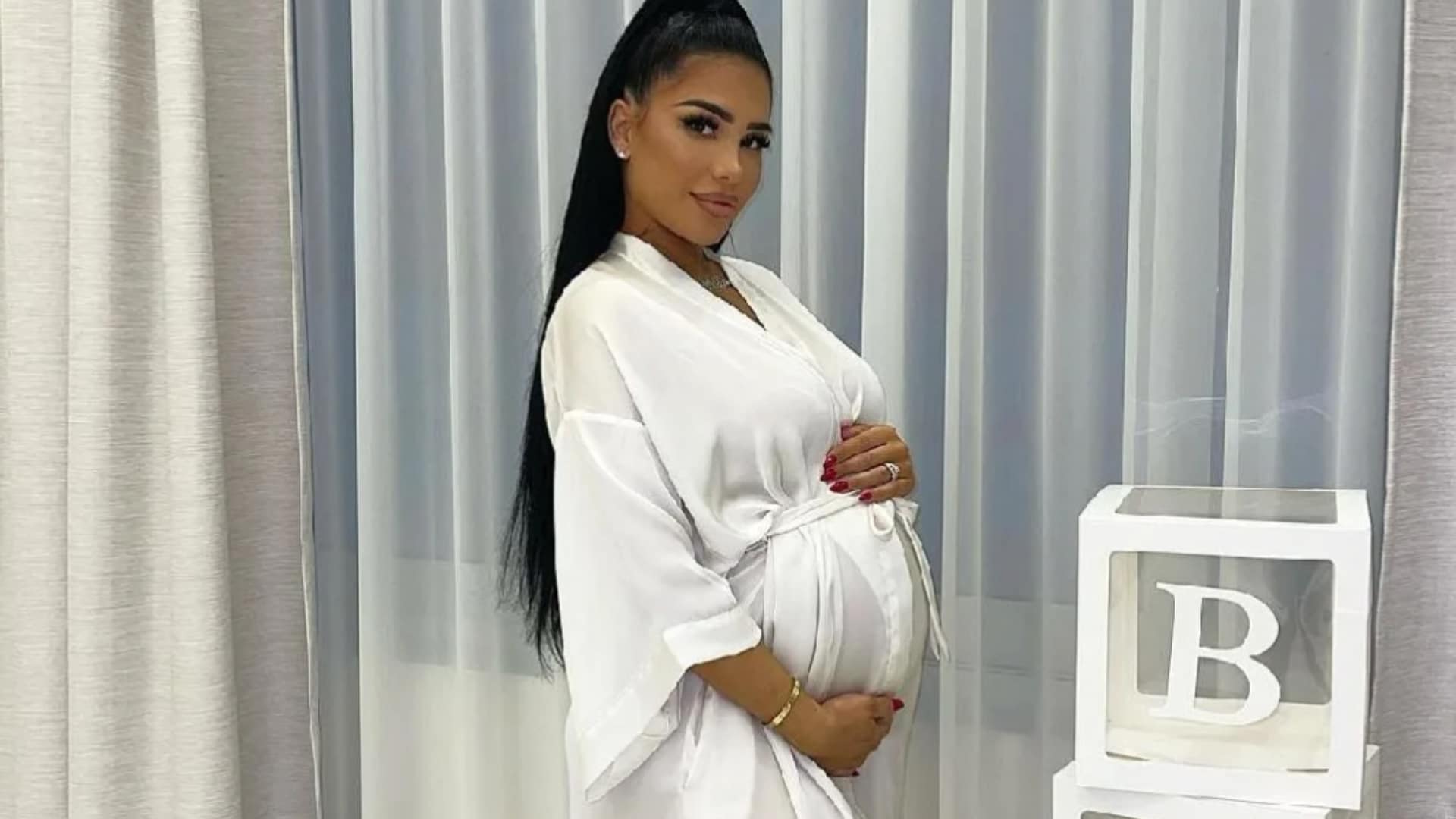 Milla Jasmine : enceinte de son deuxième enfant, elle sort du silence