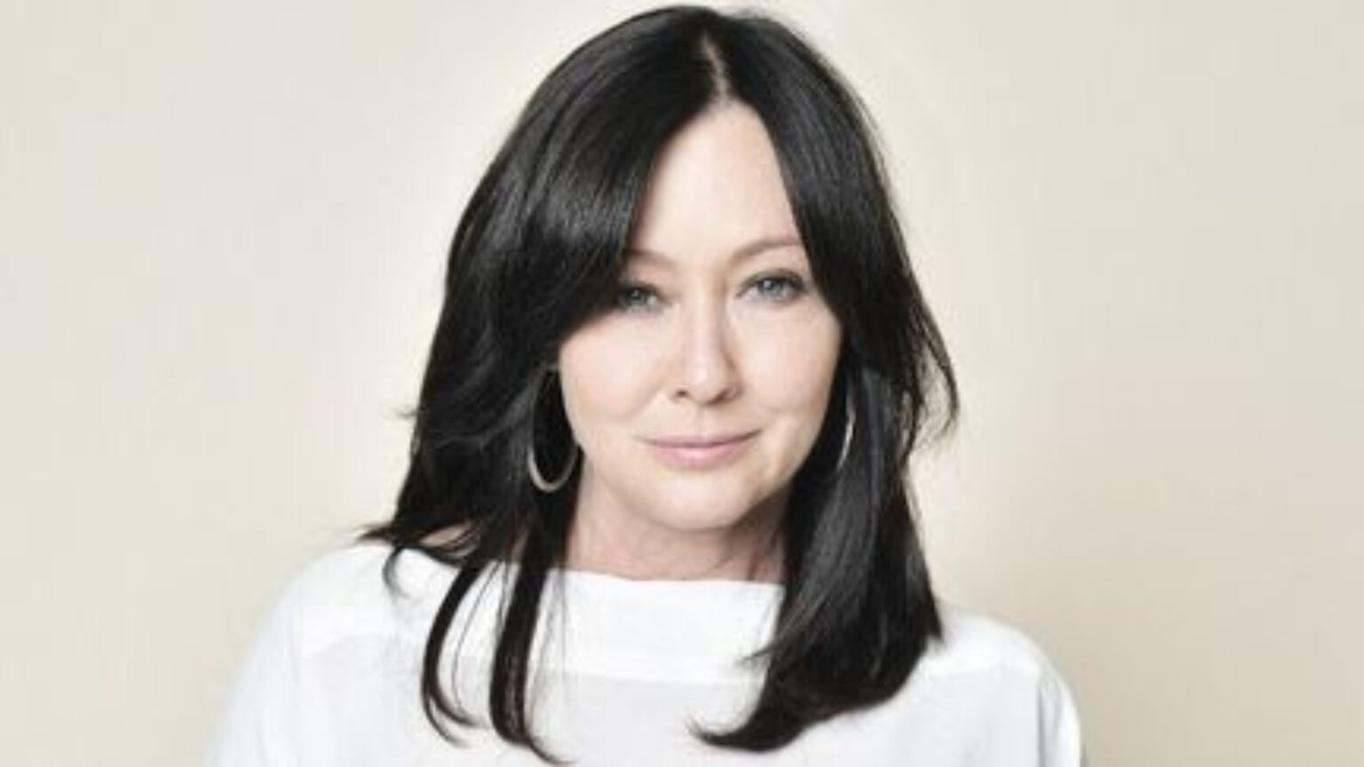 Shannen Doherty 24 Heures Avant Son Décès Elle Signe Un Document D