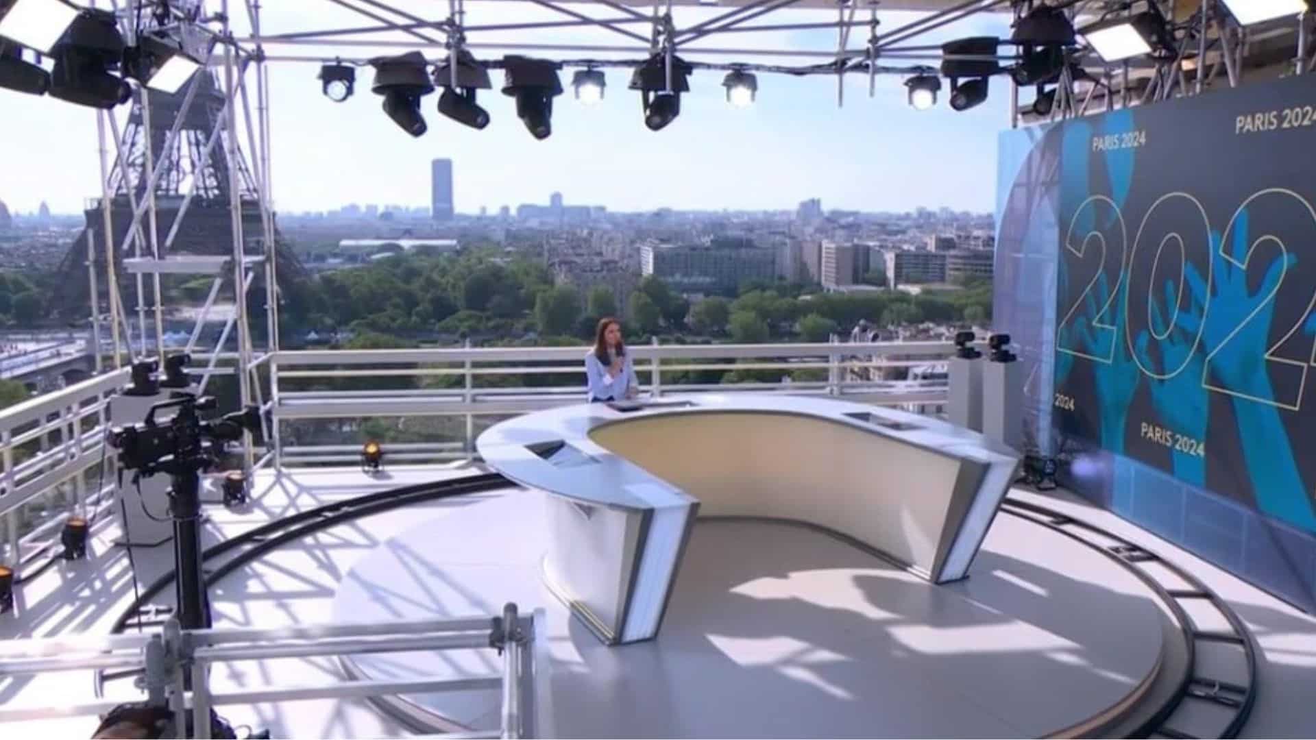 JO de Paris 2024 : en plein direct, une journaliste se laisse un peu trop aller et dérape