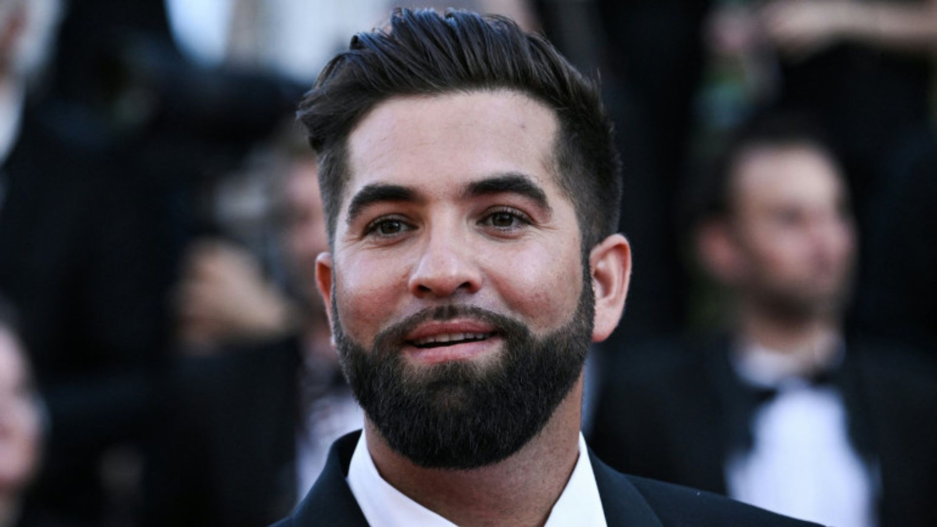 Kendji Girac : quatre mois après son hospitalisation, le chanteur sort une nouvelle chanson