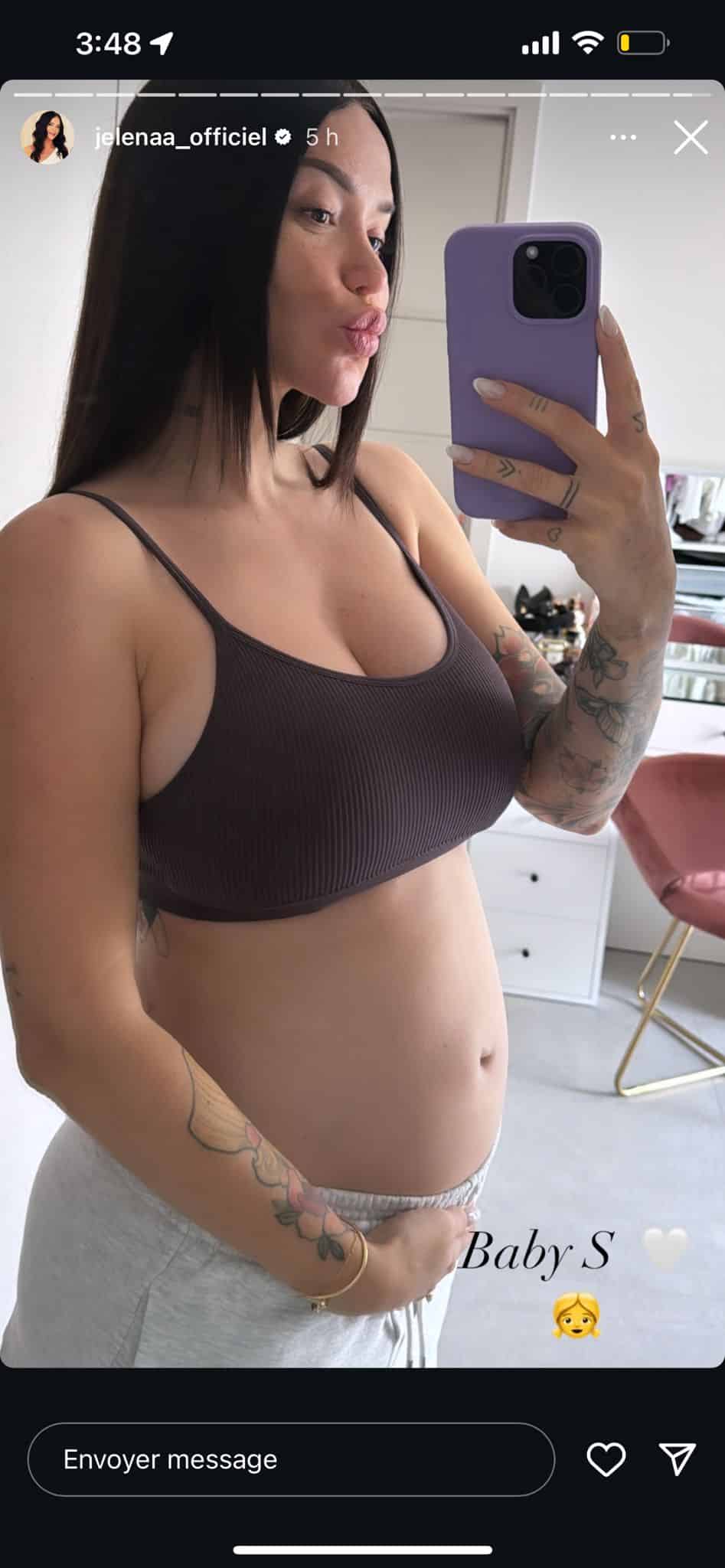 Jelena enceinte : elle montre son babybump et livre un indice sur le prénom