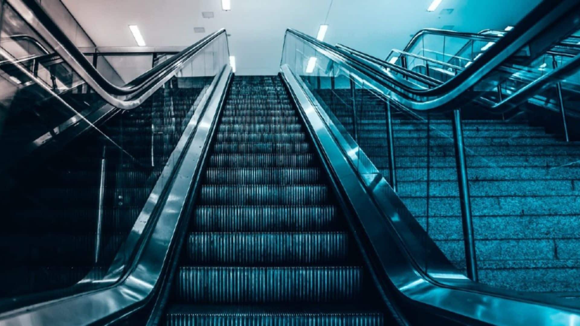 Sarthe : une fillette fait une grosse chute après avoir été soulevée par un escalator