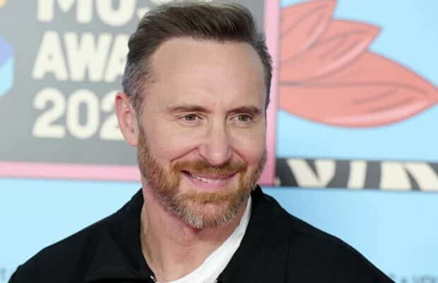 David Guetta papa à 56 ans : il se montre avec son dernier fils de seulement quelques mois et son père de 94 ans