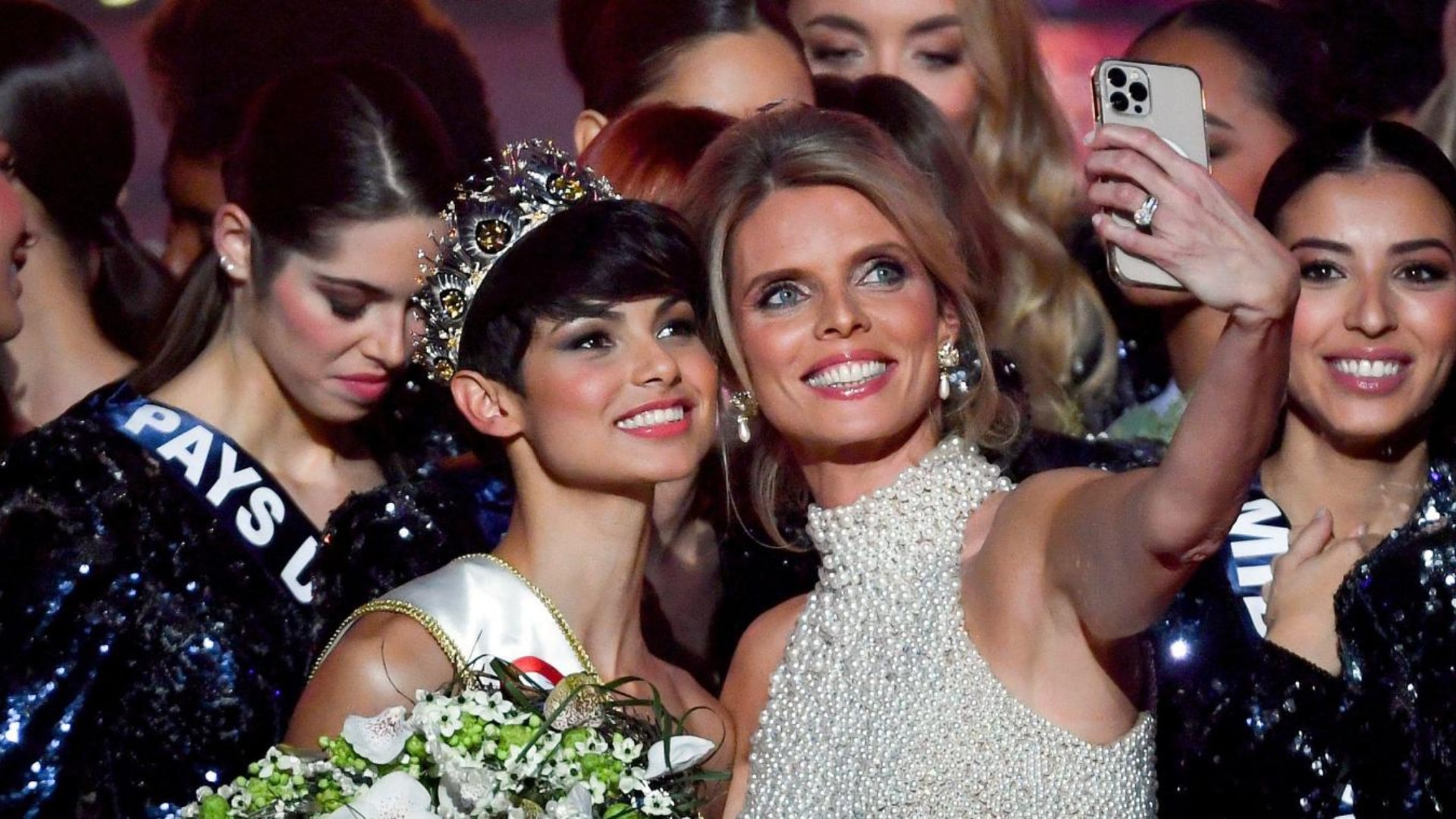 Eve Gilles : ce qu’elle va faire après avoir rendu son écharpe de Miss France se précise