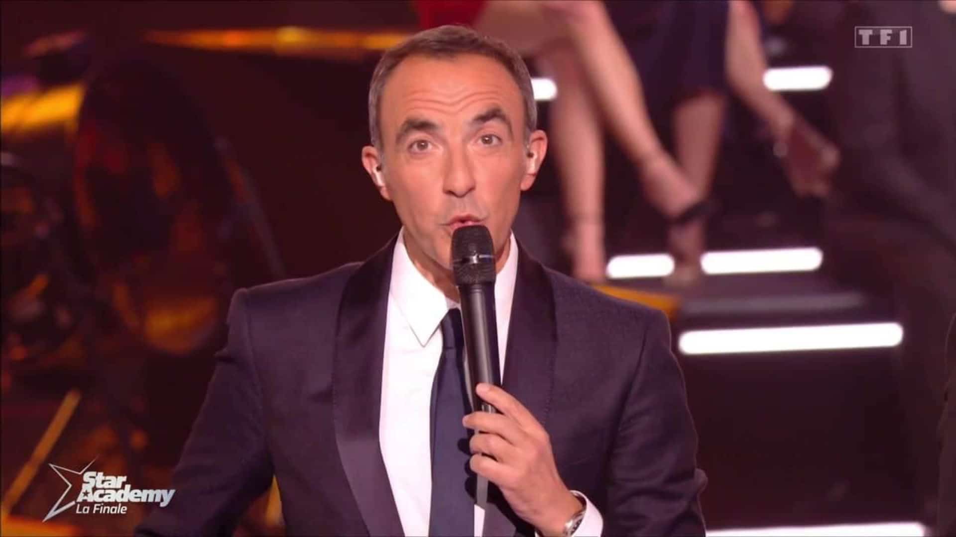 Nikos Aliagas : il va devoir renoncer à une tradition de fin d’année à cause de la Star Academy