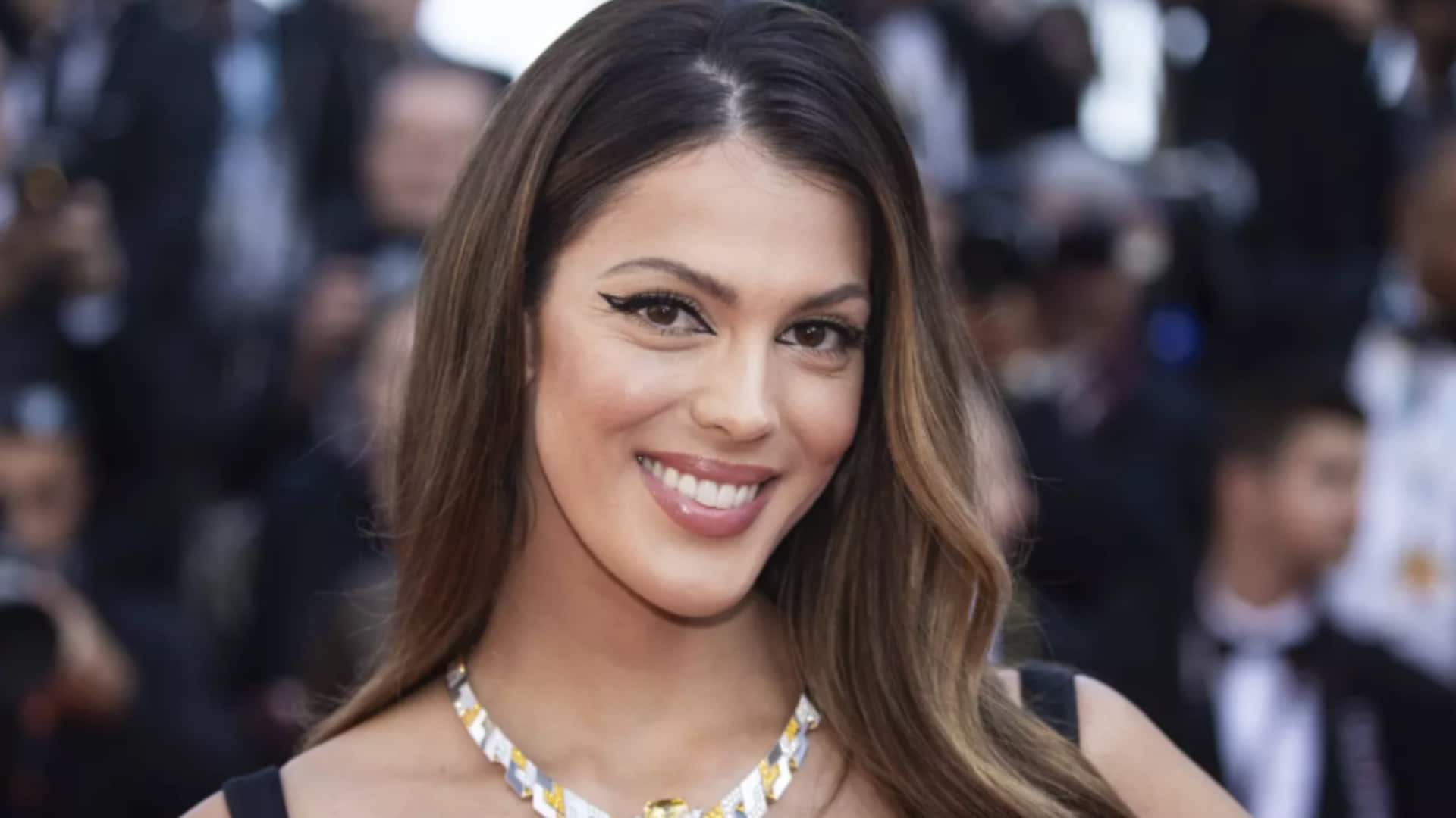 Miss France 2025 : la décision du jury qu'Iris Mittenaere ne comprend pas du tout se précise