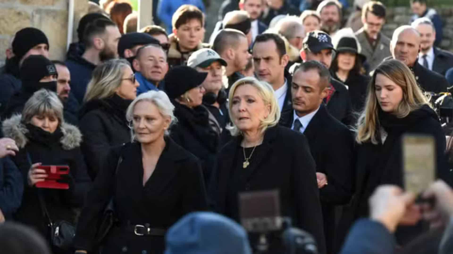 Décès de Jean-Marie Le Pen : un incident perturbe les obsèques