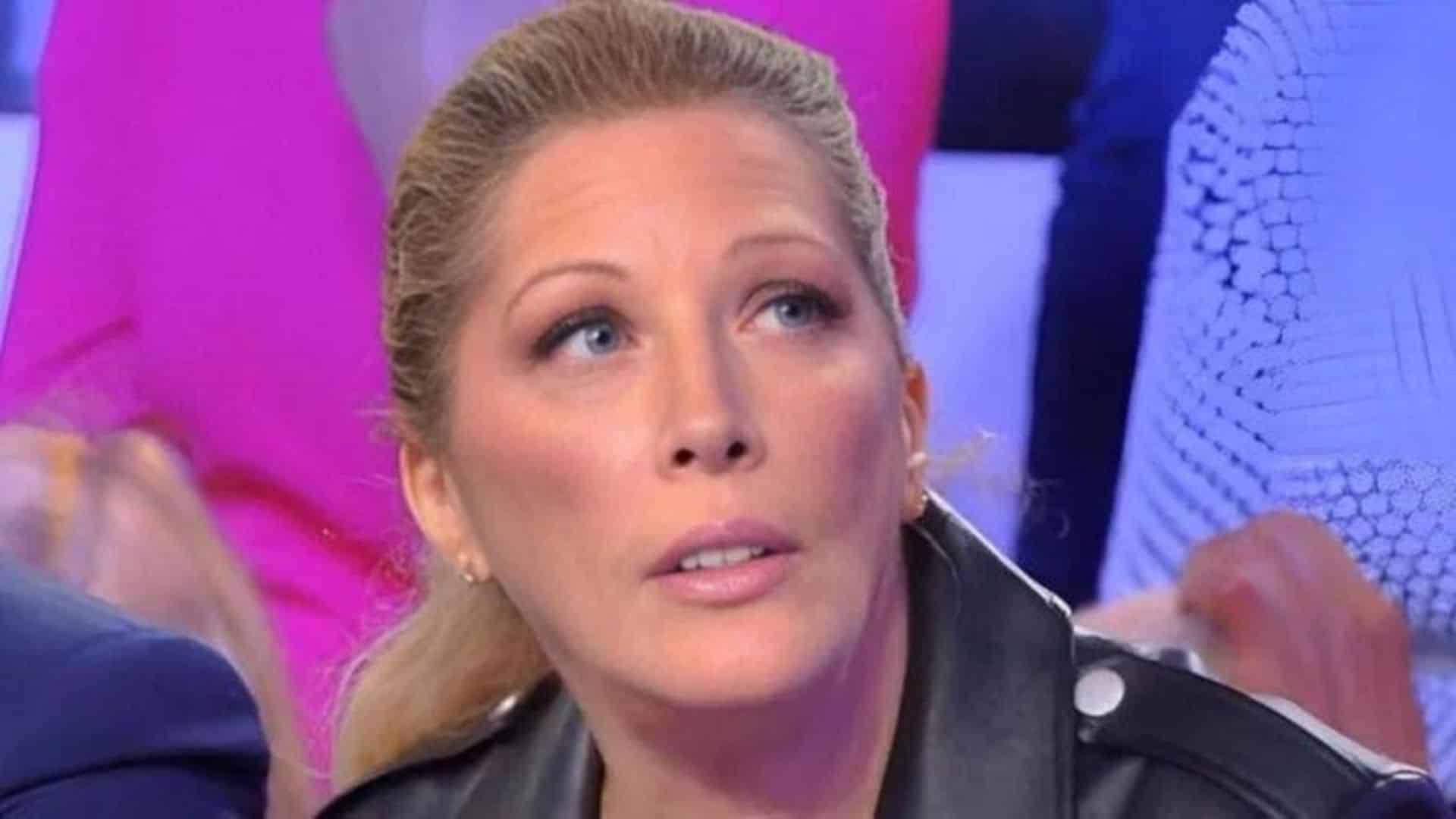 Loana : elle aborde ses finances et la somme qu'elle touche de ses aides