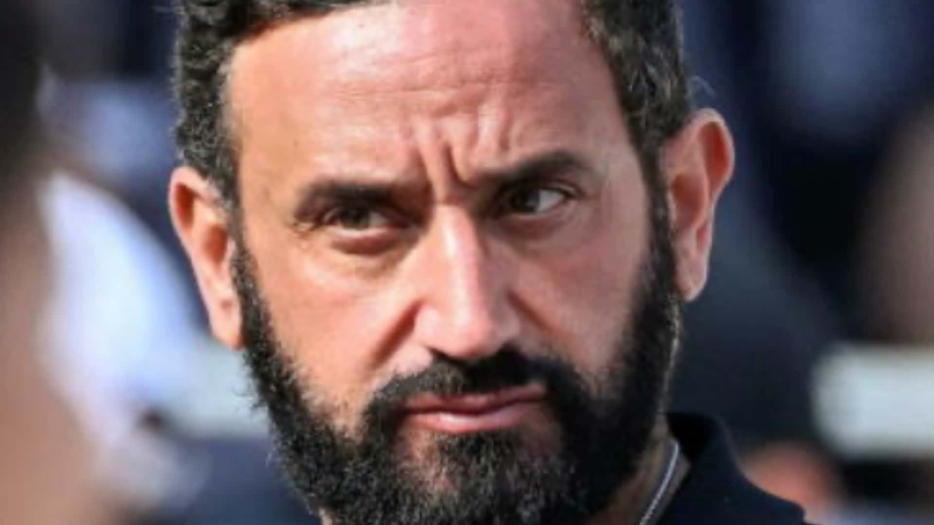 Cyril Hanouna : prêt à se présenter aux présidentielles en 2027 ?